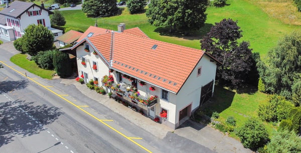 Maison d'un logement avec garage Grand volumes et potentiel d'agrand. 6