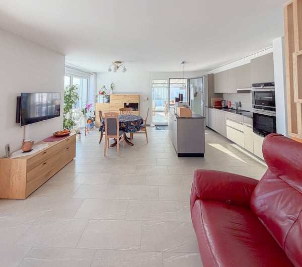 Maison mitoyenne de 5.5 pces avec véranda, garage et couvert 7