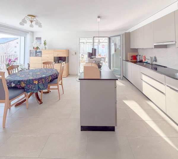 Maison mitoyenne de 5.5 pces avec véranda, garage et couvert 8
