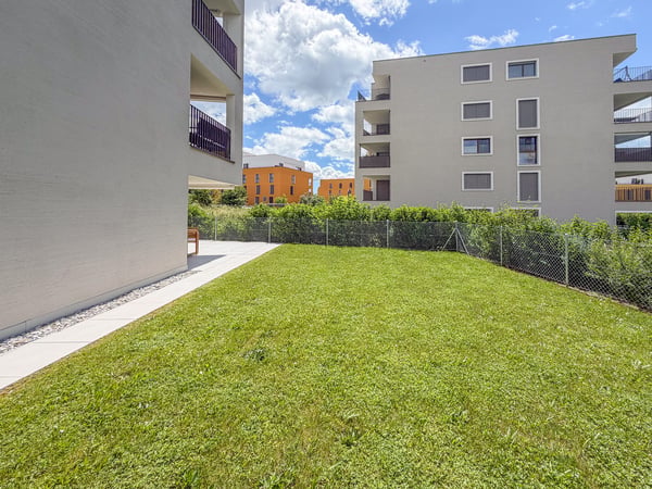 Appartement de 2.5 pces au rez-de-chaussée Grand jardin et terrasse 12