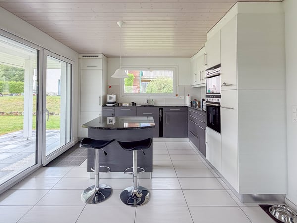 Magnifique maison individuelle de 3.5 pièces, double garage et jardin 5