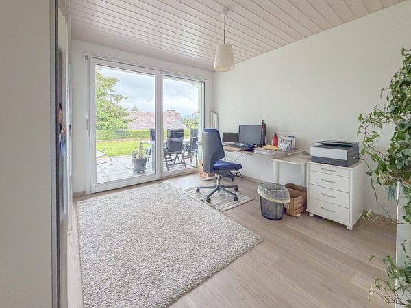 Magnifique maison individuelle de 3.5 pièces, double garage et jardin 12