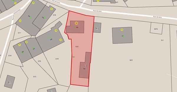 Maison indiv. de 6.5 pces, 2 studios, grande dépendance avec garage 2