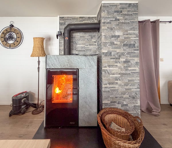 Chalet de 4.5 pièces avec tunnel d'accès menant aux 3 garages 7