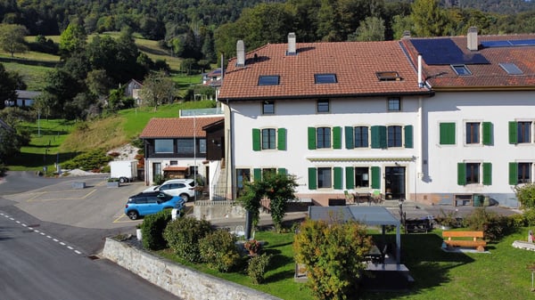 Maison locative de 3 appartements Magnifique vue - beau jardin 5