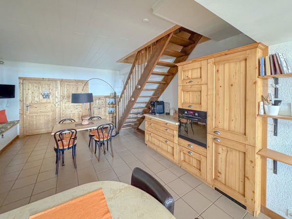 Maison locative de 3 appartements Magnifique vue - beau jardin 8