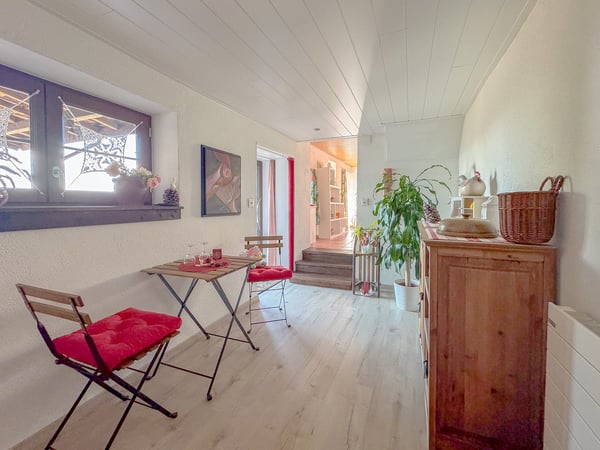 Maison locative de 3 appartements Magnifique vue - beau jardin 10