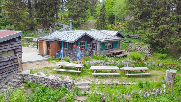 Buvette d'alpage au coeur de la nature 1