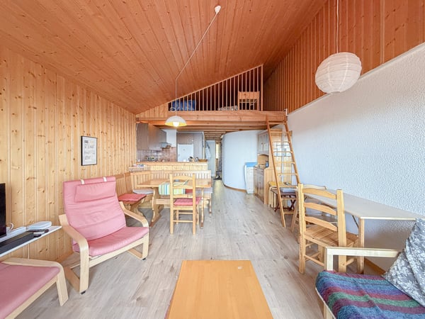 Appartement PPE de 2.5 pces avec balcon et galerie Splendide vue 6