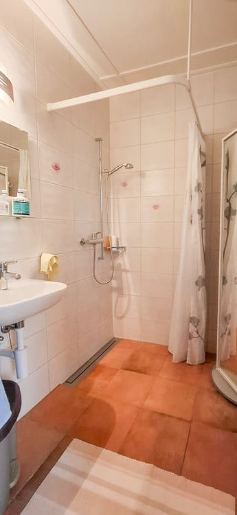 Maison villageoise de 5 pièces avec jardin et terrasse 12