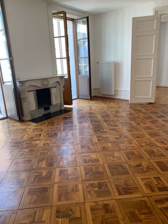 RUE DES PAQUIS - Appartement de 5 pièces au 2ème étage 7
