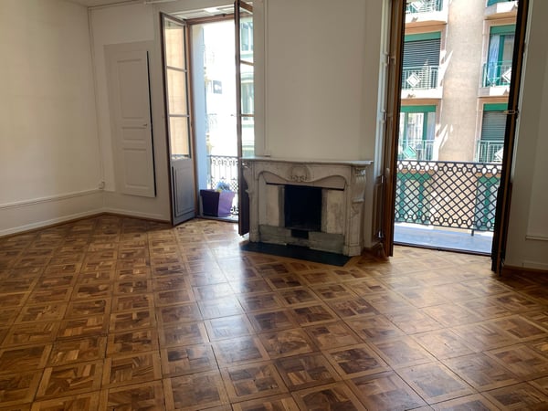 RUE DES PAQUIS - Appartement de 5 pièces au 2ème étage 5