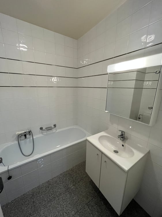 Gradelle 18, Appartement de 2 pièces au 3ème. 8