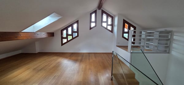Superbe appartement en attique de 7.5 pièces à Bernex 14