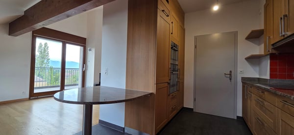 Superbe appartement en attique de 7.5 pièces à Bernex 7