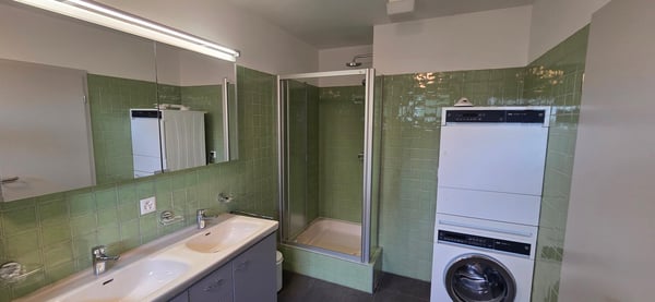 Superbe appartement en attique de 7.5 pièces à Bernex 9