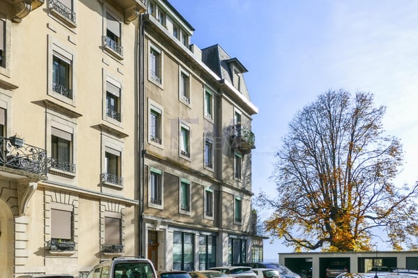 Saint Jean, rue du Belvédère, 1 pièces au rez-inférieur, env. 9m1 9