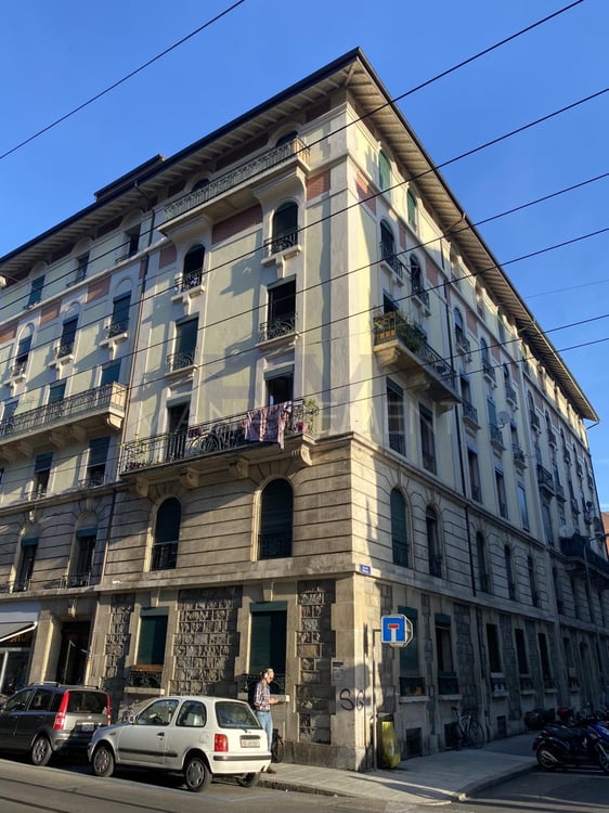 Jonction, av. de la Jonction, 1 pcs au 4ème étage, d'env 7m1 1