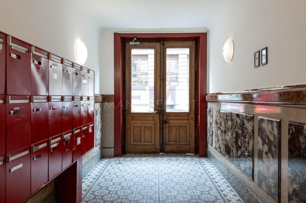 Jonction, av. de la Jonction, 1 pcs au 4ème étage, d'env 7m1 2