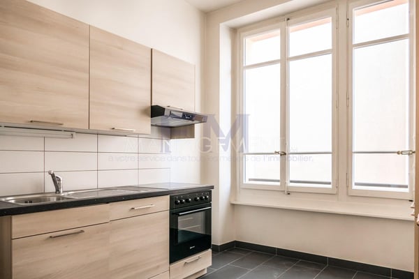 Florissant/Malagnou, Bd des Tranchées - 3 pcs d'env. 70m2 au 2ème étage 6
