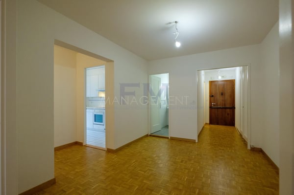 Meyrin, Av. de Vaudagne, 4 pièces au 1er étage, env. 77 m2 2