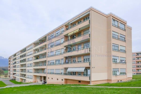 Meyrin, Av. de Vaudagne, 4 pièces au 1er étage, env. 77 m2 12