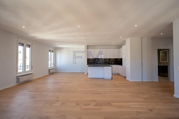 Centre-ville - Rue des Alpes - 4.5 pièces au 5ème étage 3