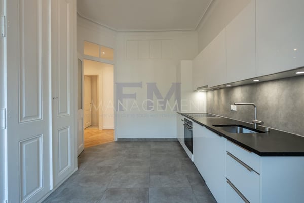 Rue Jean-Gabriel Eynard - 3,5 pièces d'env. 76 m² au 2ème étage 1