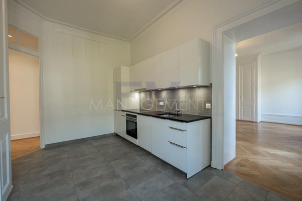 Rue Jean-Gabriel Eynard - 3,5 pièces d'env. 76 m² au 2ème étage 3