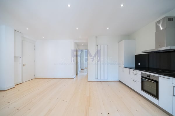Avenue de la Jonction ? 5 pièces d'env. 107 m² au 5 ème étage 1