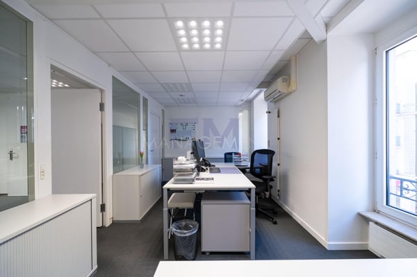 Rue des Alpes ? Bureaux d'env. 244 m² au 2ème étage 13