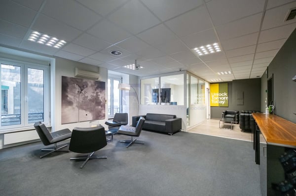 Rue des Alpes ? Bureaux d'env. 244 m² au 2ème étage 1