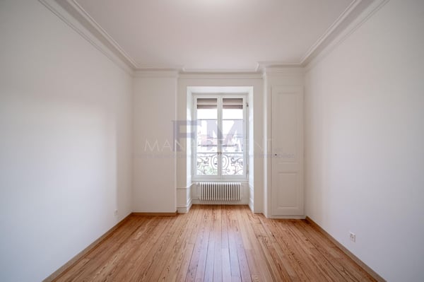 Rue Henri-Christiné ? 3,5 pièces d'env. 70.6 m² au 5ème étage & combles aménagés 8