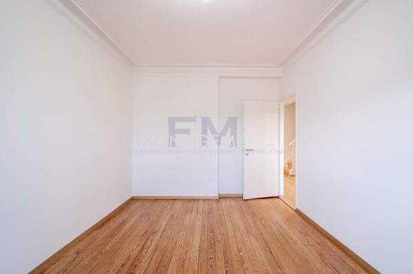Rue Henri-Christiné ? 3,5 pièces d'env. 70.6 m² au 5ème étage & combles aménagés 10