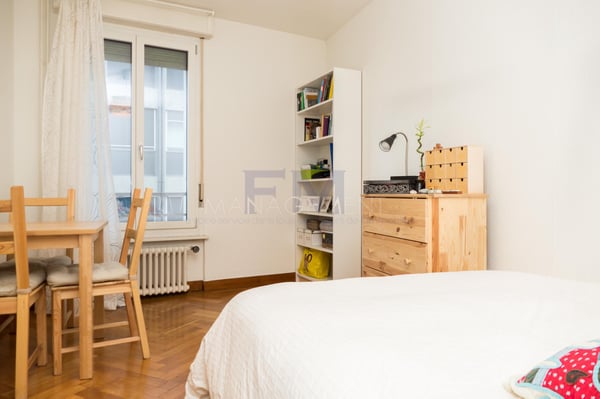 Centre-ville, Rue Glacis-de-Rive, 2.5 pièces au 3ème étage 2