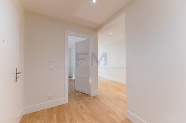 Rue des Cèdres ? Bureau d'env. 62 m² au 1er sous-sol 2
