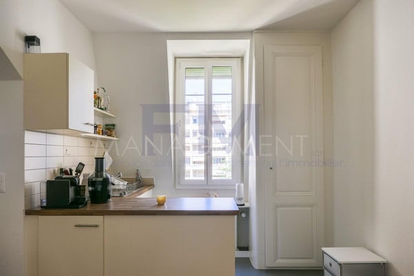 Rue Monnier ? 2 pièces meublé d'env. 70 m² au 3ème étage 3