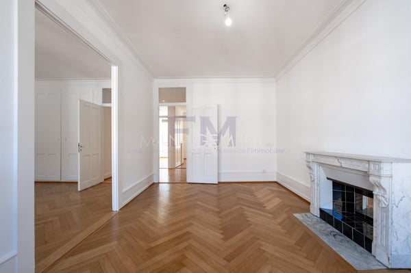 Cluse/Hôpital - Rue Barthélémy-Menn - 5 pièces au 4ème étage, env. 100m2 2