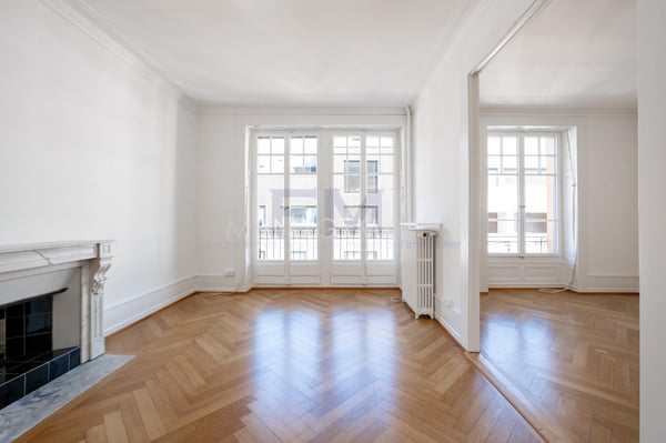 Cluse/Hôpital - Rue Barthélémy-Menn - 5 pièces au 4ème étage, env. 100m2 1