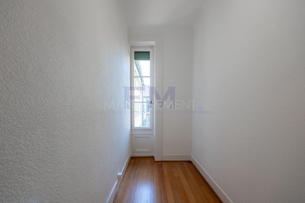 Cluse/Hôpital - Rue Barthélémy-Menn - 5 pièces au 4ème étage, env. 100m2 11