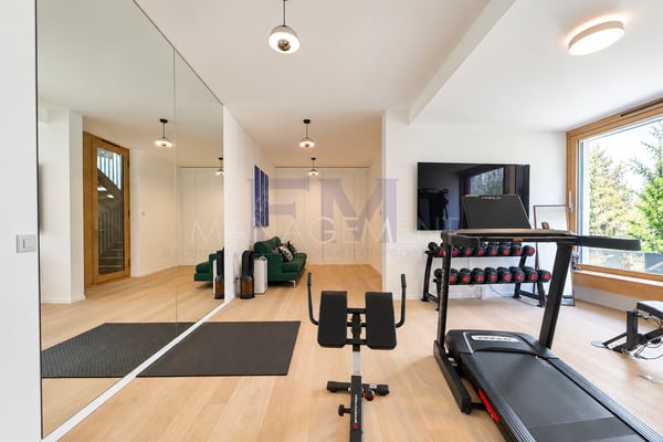 Pregny-Chambésy ? Appartement en duplex de 5 pièces avec rez inférieur habitable, grandes terrasses et jardin traversant 11