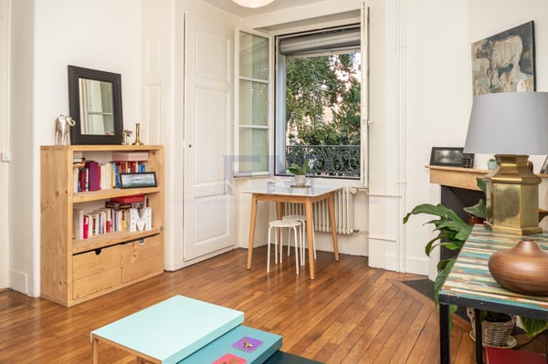 Rue de Neuchâtel ? 2 pièces d'env. 28 m² au 1er étage 1