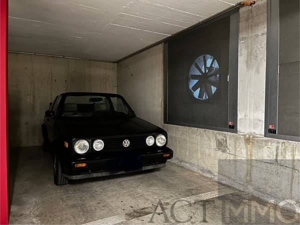 Opportunité rare - Place de parking à Genève (Servette) 2