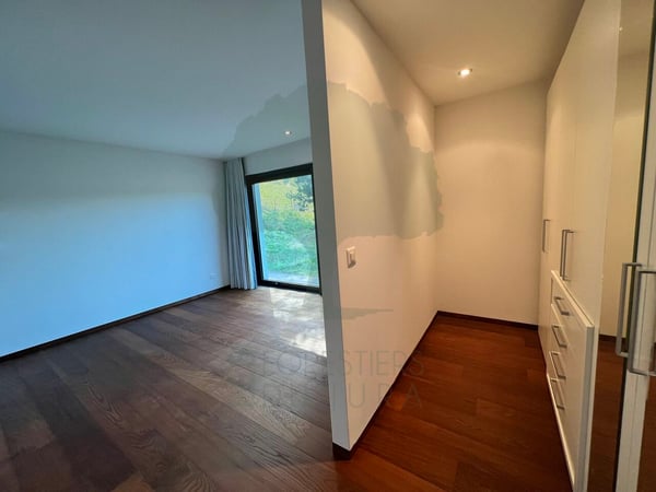 Magnifique maison d'architecte de 300m2 sur une parcelle de 2'333m2 10