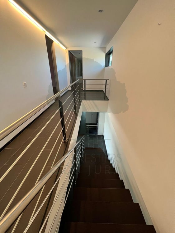 Magnifique maison d'architecte de 300m2 sur une parcelle de 2'333m2 8