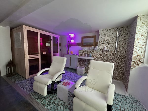 À VENDRE - BIEN D'EXCEPTION AU COEUR DE L'AJOIE 6