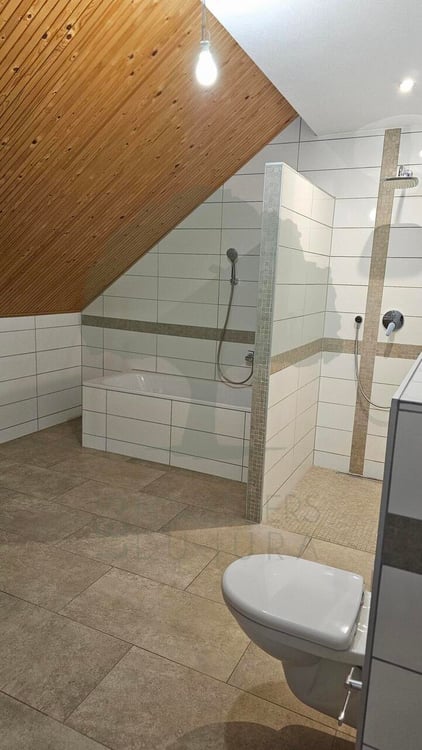 Magnifique immeuble locatif de 5 appartements à Vicques 6
