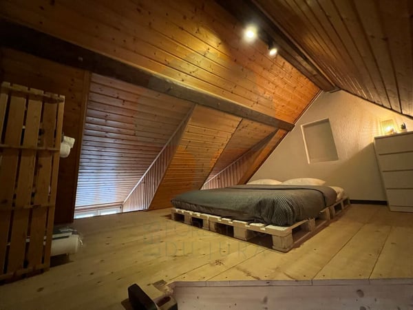 Charmant appartement avec mezzanine en vieille ville de Porrentruy 7