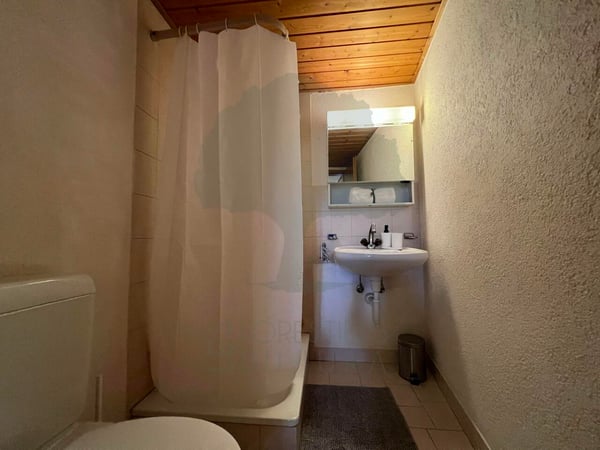 Charmant appartement avec mezzanine en vieille ville de Porrentruy 9