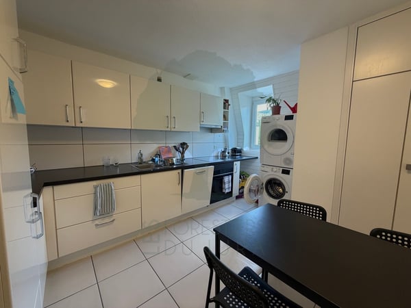 Spacieux 4.5 pièces en duplex entièrement rénové à Delémont 1